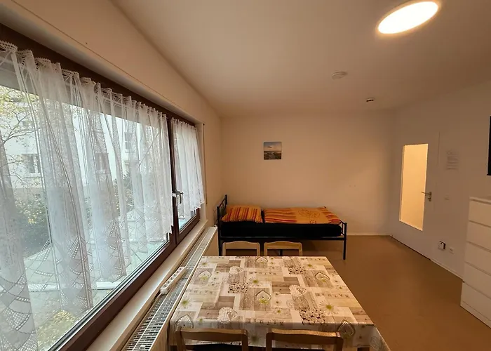 And Quiet In A Location 卡尔斯鲁厄